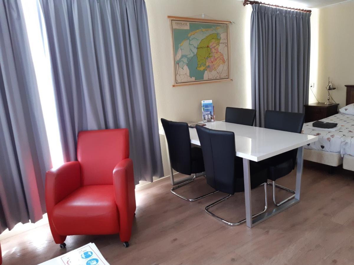 Logement 'De Witte Klok' Oude Bildtzijl Eksteriør billede